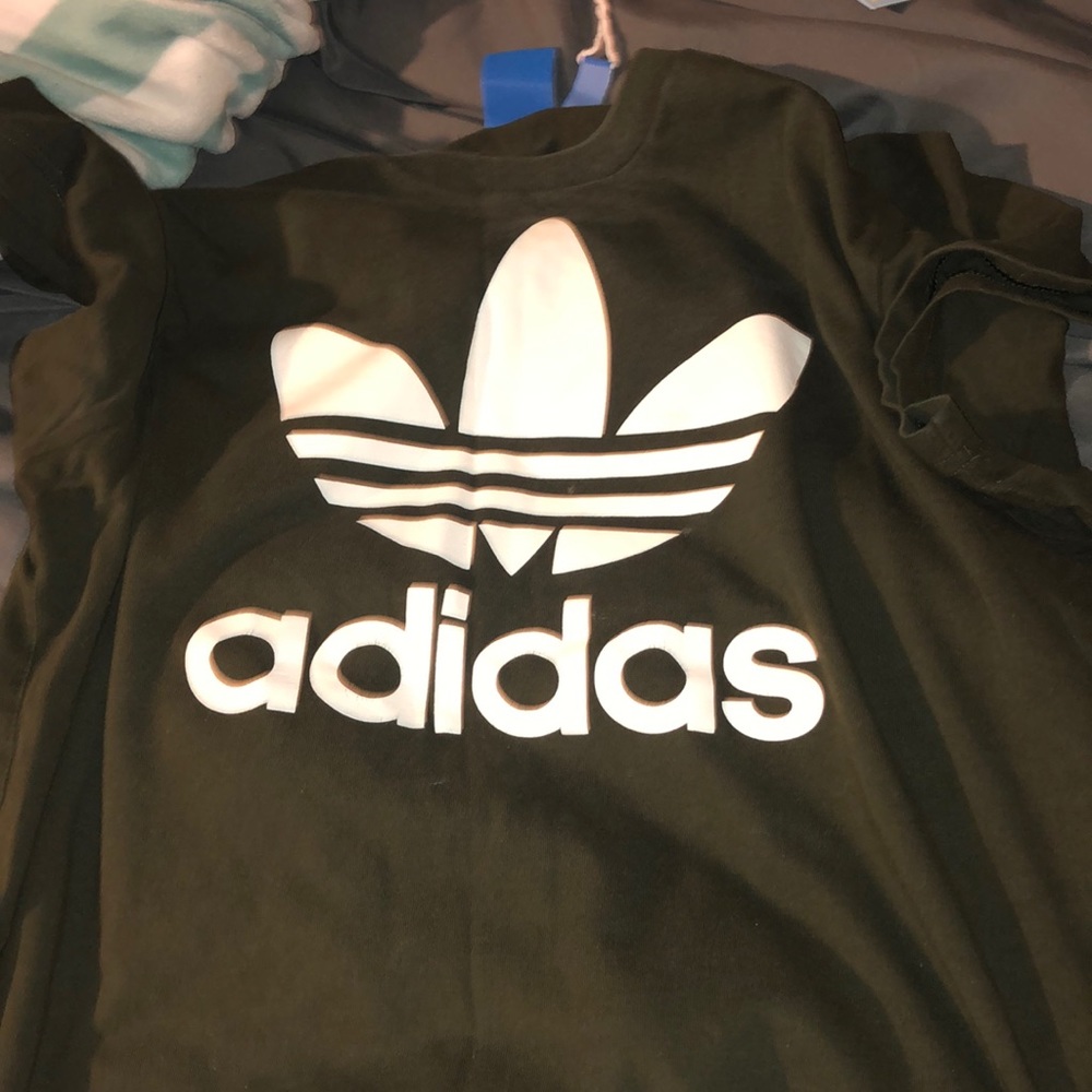 Adidas tee